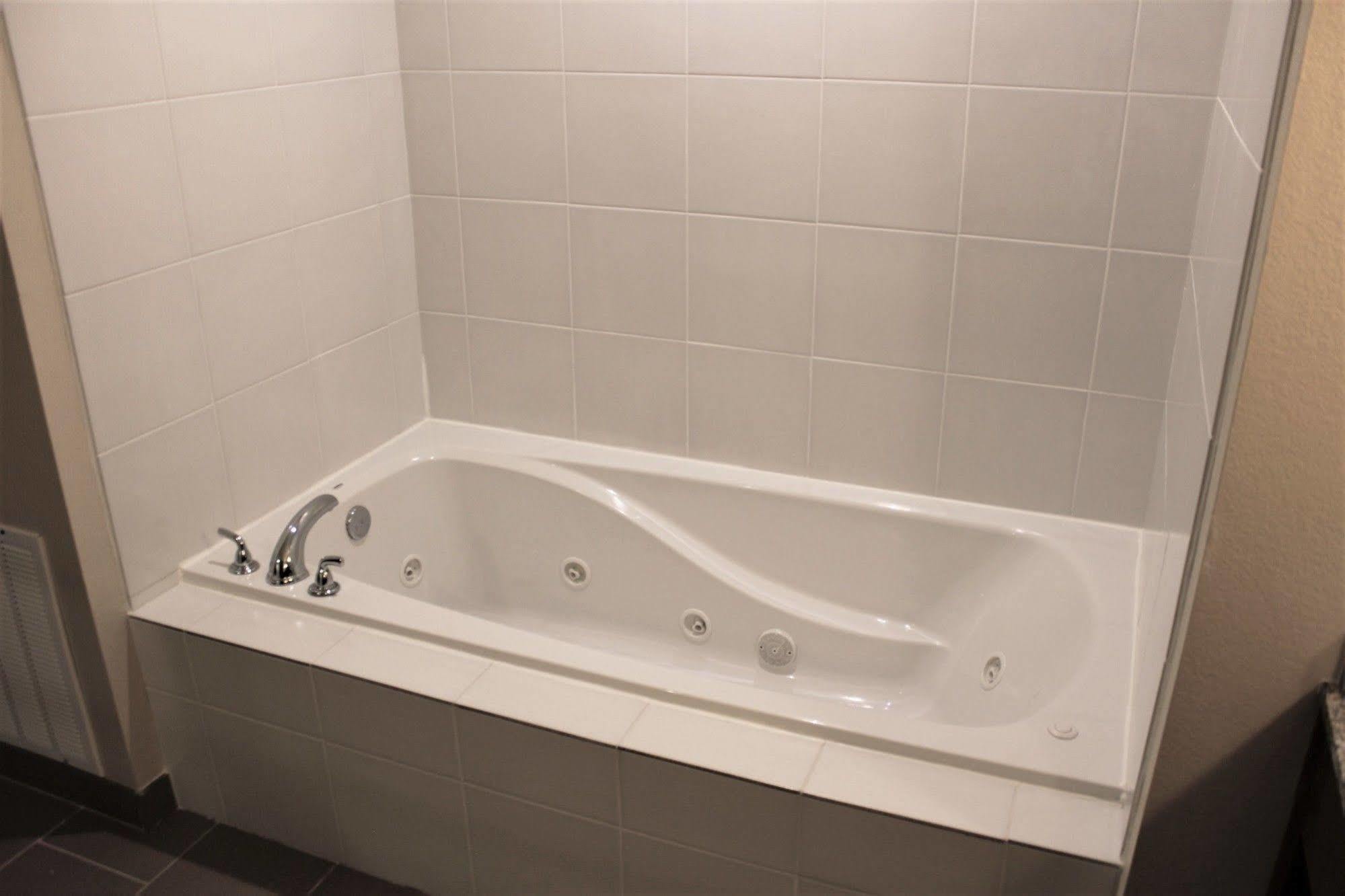Comfort - Dodge 3* Dodge City